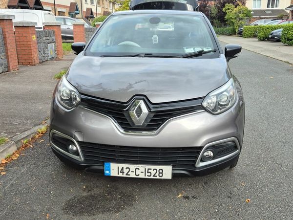 Renault Captur Hatchback, Diesel, 2014, Grey