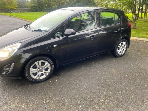 Opel Corsa Hatchback, Petrol, 2012, Black