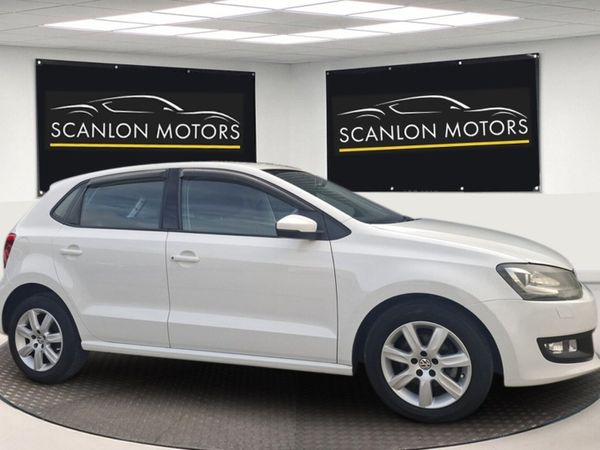 Volkswagen Polo Hatchback, Petrol, 2013, White