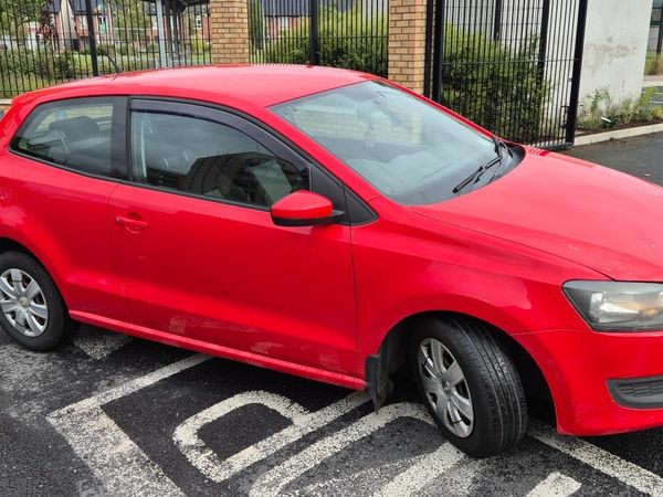 Volkswagen Polo Hatchback, Diesel, 2011, Red