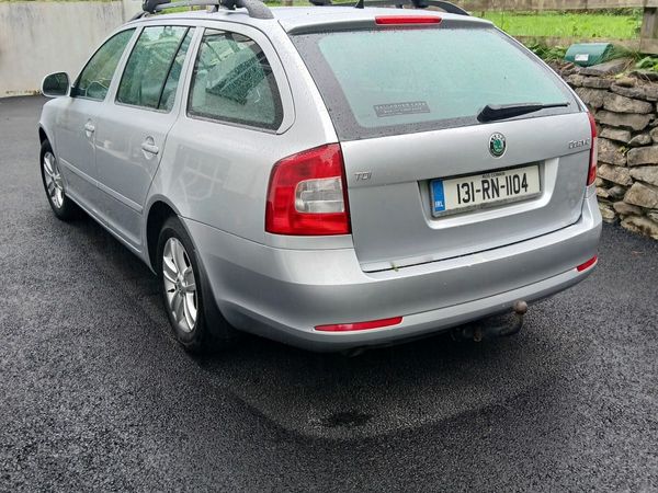 Skoda Octavia Estate, Diesel, 2013, Silver