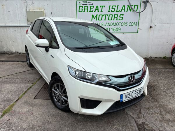 Honda Fit Hatchback, Petrol Hybrid, 2014, White