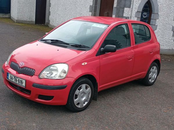 Toyota Yaris Hatchback, Petrol, 2004, Red