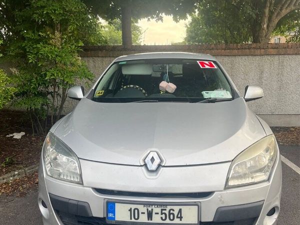 Renault Megane Hatchback, Diesel, 2010, Silver