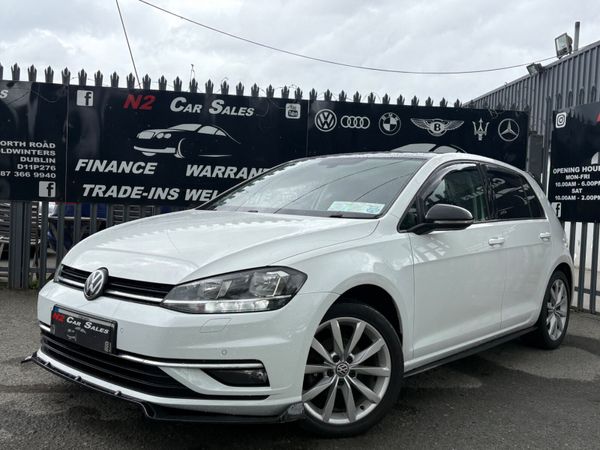 Volkswagen Golf Estate, Petrol, 2018, White