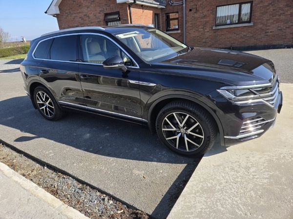Volkswagen Touareg SUV, Diesel, 2020, Black