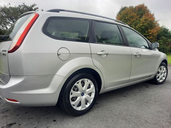 Ford Focus Estate, Diesel, 2010, Silver