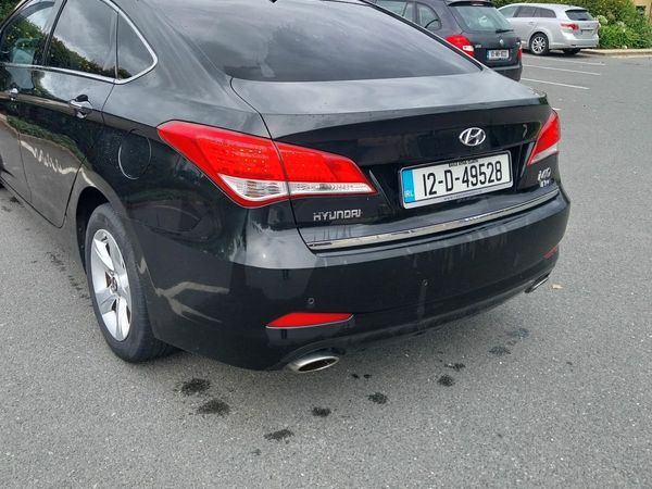 Hyundai i40 Saloon, Diesel, 2012, Black