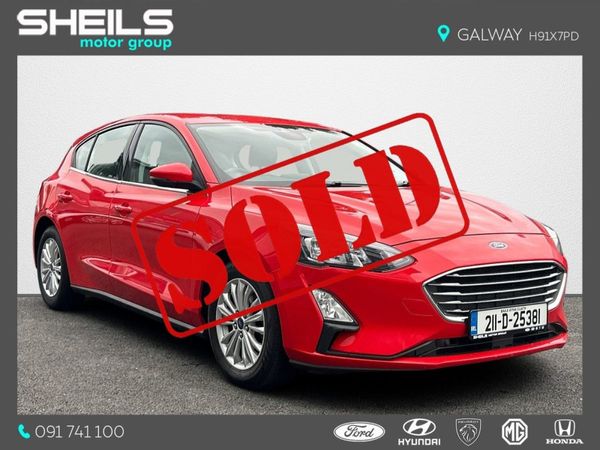 Ford Focus Hatchback, Diesel, 2021, Red