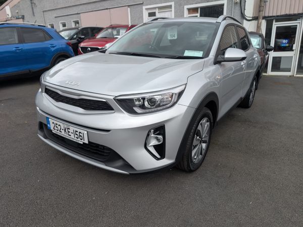 Kia Stonic Estate/Jeep, Petrol, 2025, Grey