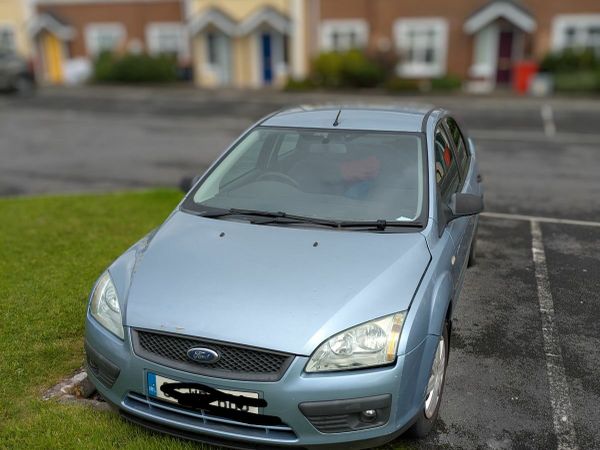 Ford Focus Hatchback, Petrol, 2006, Blue
