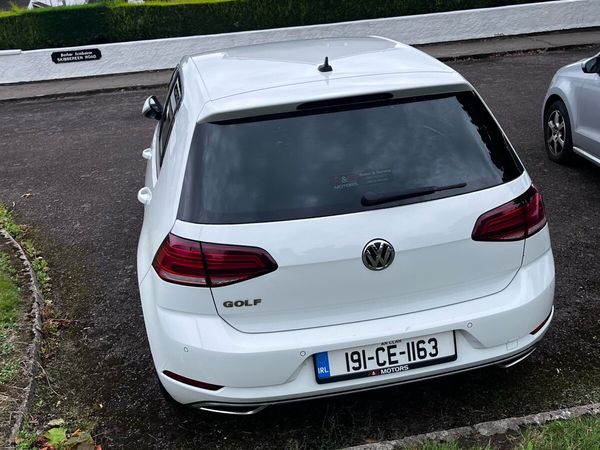 Volkswagen Golf Estate, Diesel, 2019, White