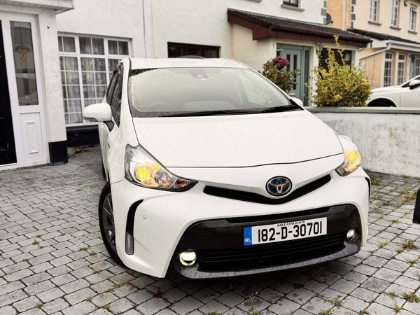 Toyota Prius MPV, Petrol Hybrid, 2018, White