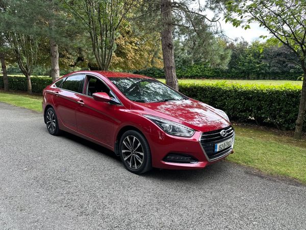 Hyundai i40 Saloon, Diesel, 2015, Red