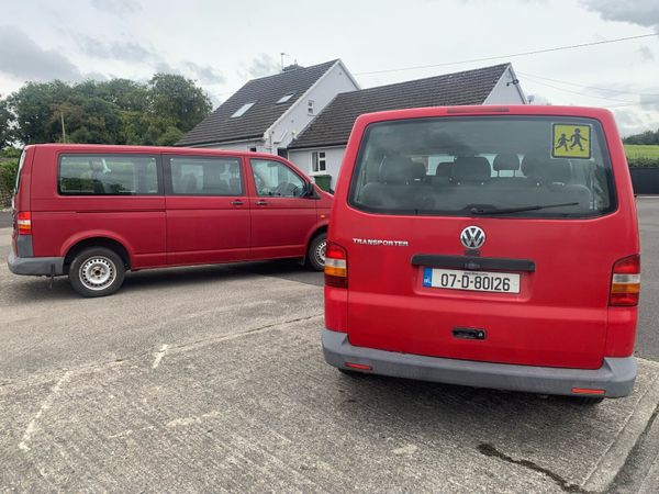 Volkswagen Shuttle Minibus, Diesel, 2007, Red