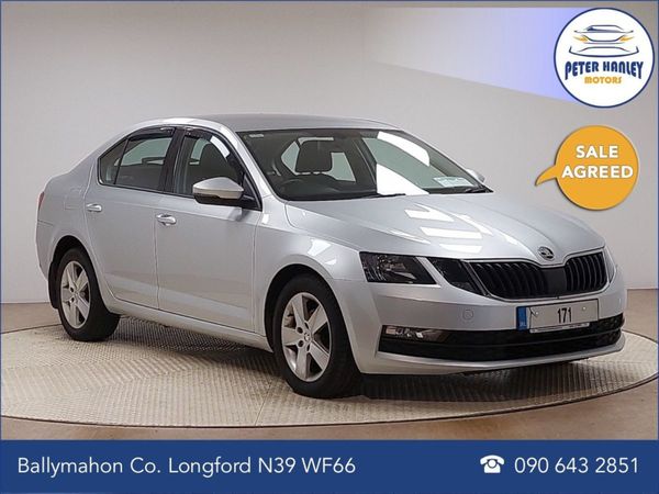 Skoda Octavia Hatchback, Diesel, 2017, Silver