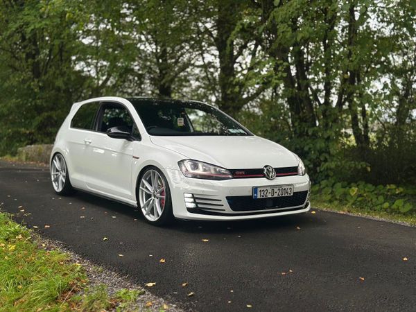Volkswagen Golf Hatchback, Petrol, 2013, White