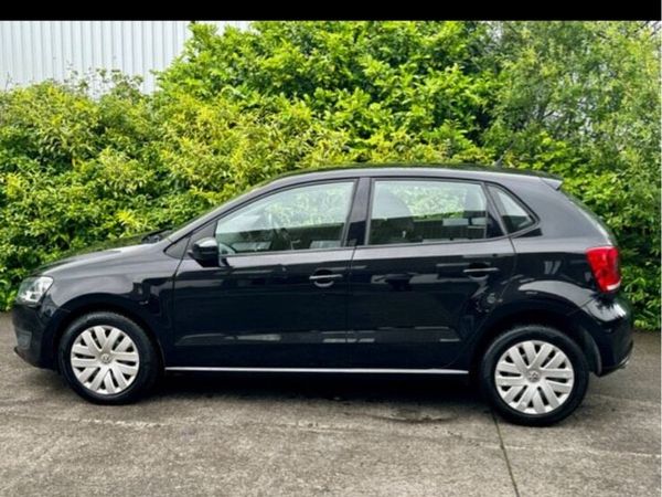 Volkswagen Polo Hatchback, Petrol, 2014, Black