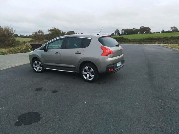 Peugeot 3008 MPV, Diesel, 2010, Grey