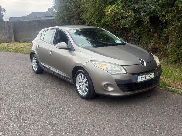 Renault Megane Hatchback, Diesel, 2011, Gold