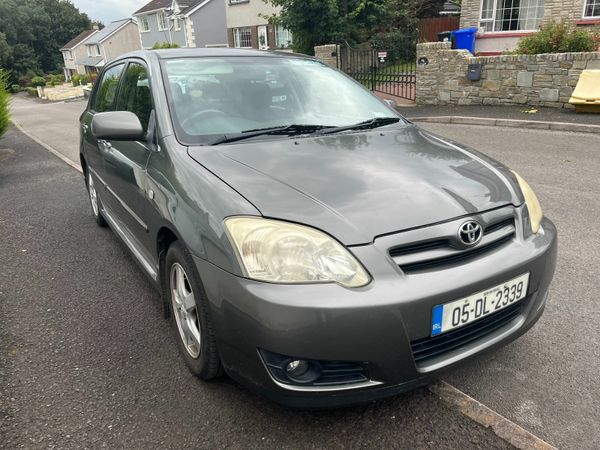 Toyota Corolla Hatchback, Petrol, 2005, Grey