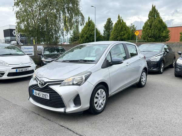 Toyota Yaris Hatchback, Diesel, 2015, Silver