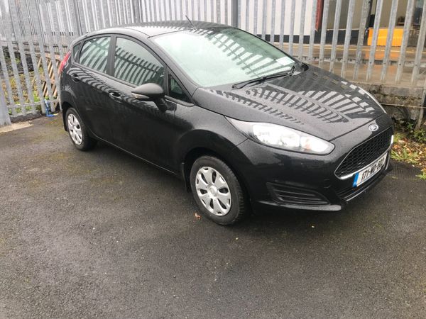 Ford Fiesta Hatchback, Petrol, 2017, Black