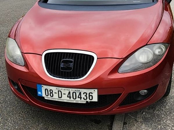 SEAT Leon Hatchback, Petrol, 2008, Red