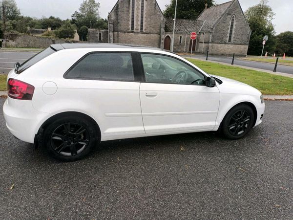 Audi A3 Hatchback, Diesel, 2010, White