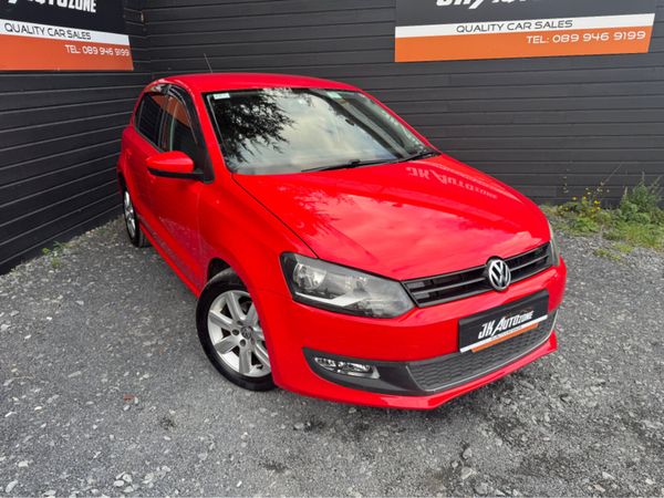 Volkswagen Polo Hatchback, Petrol, 2012, Red