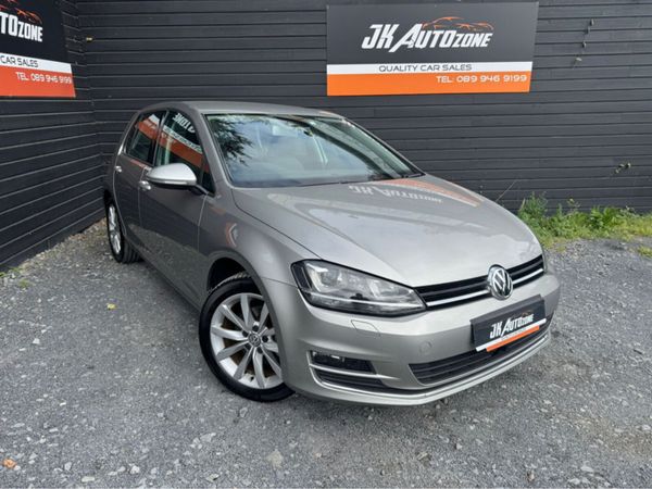 Volkswagen Golf Hatchback, Petrol, 2016, Gold