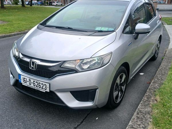 Honda Fit Hatchback, Petrol Hybrid, 2016, Silver