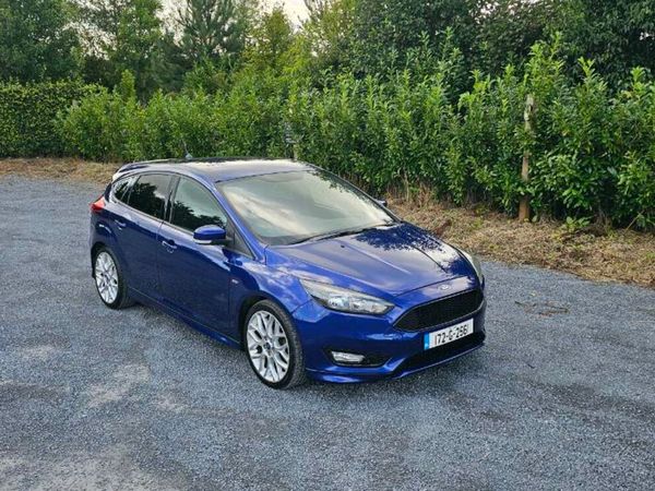 Ford Focus Hatchback, Diesel, 2017, Blue