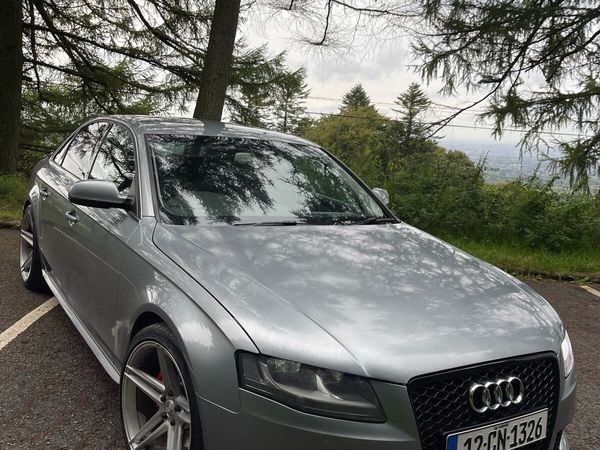 Audi A4 Saloon, Diesel, 2012, Grey