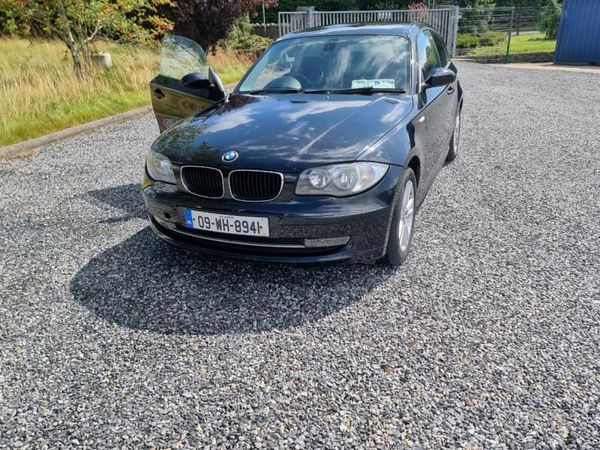 BMW 1-Series Hatchback, Diesel, 2009, Black