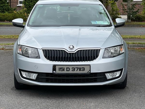 Skoda Octavia Saloon, Diesel, 2015, Silver