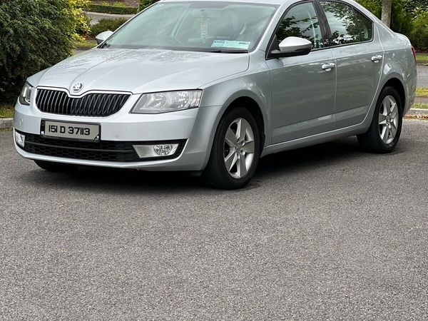 Skoda Octavia Saloon, Diesel, 2015, Silver