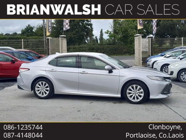 Toyota Camry Saloon, Petrol, 2018, Silver