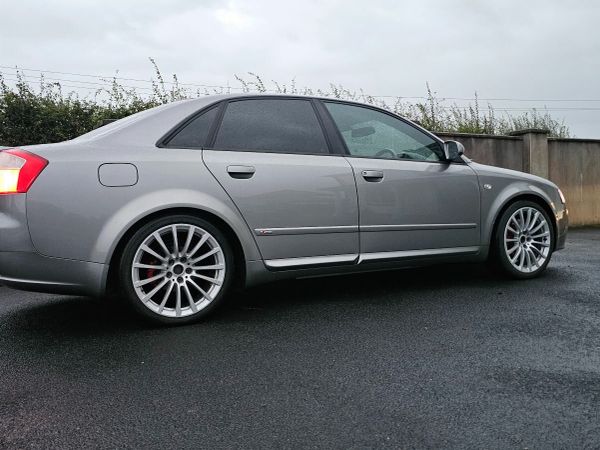 Audi A4 Saloon, Petrol, 2004, Silver