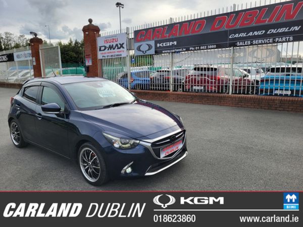 Mazda Demio Hatchback, Petrol, 2015, Blue