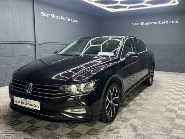 Volkswagen Passat Saloon, Diesel, 2019, Black