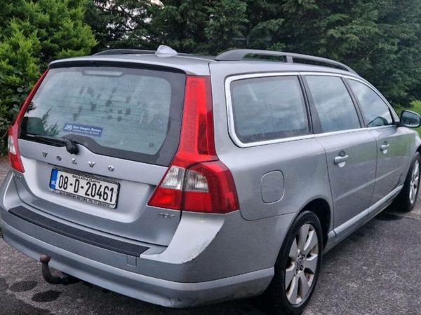 Volvo V70 Estate, Ethanol Petrol, 2008, Silver