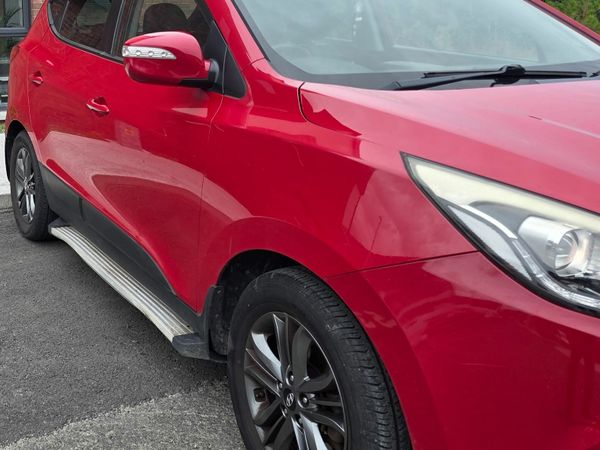 Hyundai ix35 SUV, Diesel, 2014, Red