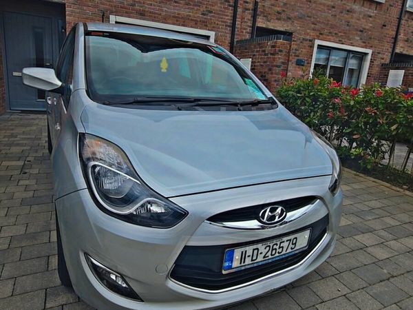 Hyundai ix20 Hatchback, Petrol, 2011, Silver
