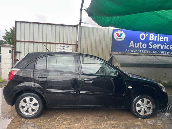 Kia Rio Hatchback, Diesel, 2011, Black