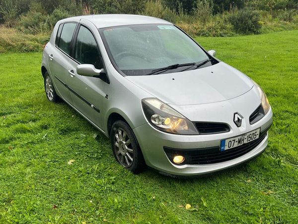 Renault Clio Hatchback, Petrol, 2007, Silver