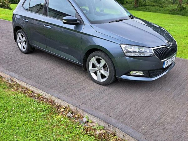 Skoda Fabia Hatchback, Petrol, 2019, Grey