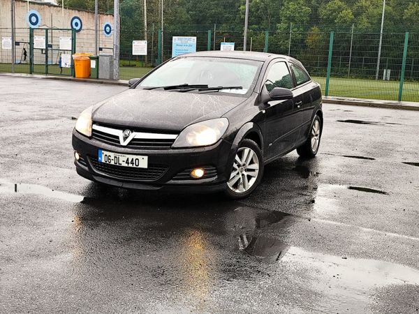 Opel Astra Hatchback, Petrol, 2006, Black