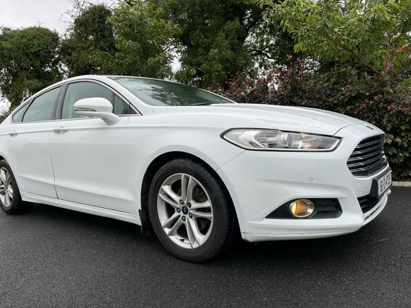 Ford Mondeo Hatchback, Diesel, 2016, White