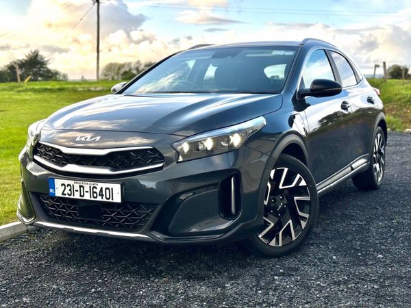 Kia XCeed Hatchback, Petrol Plug-in Hybrid, 2023, Grey